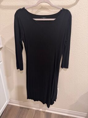 Ann Taylor Black Long-Sleeve Scoop Neck Dress
